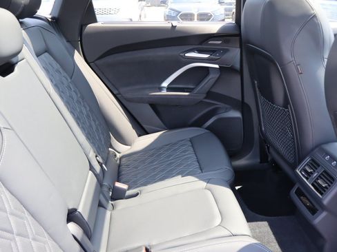 Used 2025 Audi SQ5 Premium Plus w/ Premium Plus Package AWD/4WD image 16