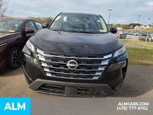 Used 2025 Nissan Rogue SV image 18