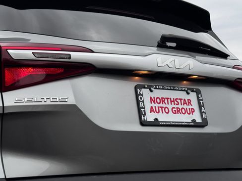 Used 2023 Kia Seltos LX image 7