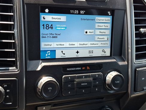 Used 2018 Ford F150 XLT w/ Equipment Group 302A Luxury AWD/4WD image 17