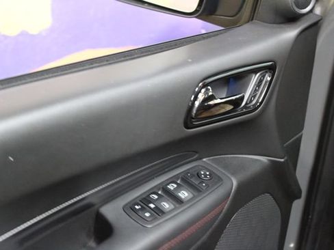 Used 2023 Dodge Durango GT AWD/4WD image 13
