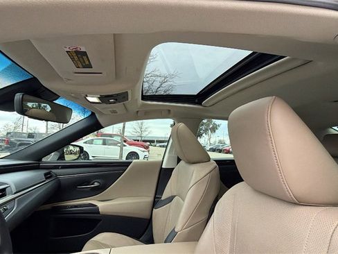 Used 2019 Lexus ES 350 Luxury image 21