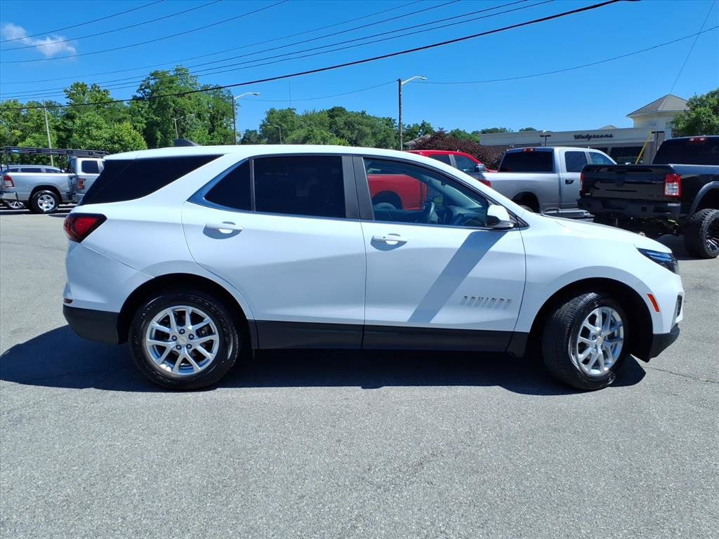 Used 2023 Chevrolet Equinox LT AWD/4WD image 3