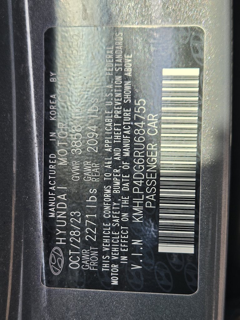 Used 2024 Hyundai Elantra Limited FWD image 32
