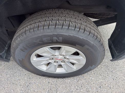 Used 2021 GMC Sierra 1500 SLE RWD image 10