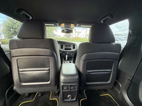 Used 2012 Dodge Charger SRT8 Super Bee w/ Driver Convenience Group II RWD image 20