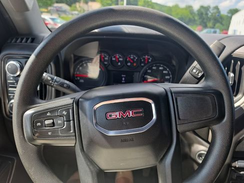 Used 2025 GMC Sierra 2500 Pro w/ Convenience Package AWD/4WD image 18