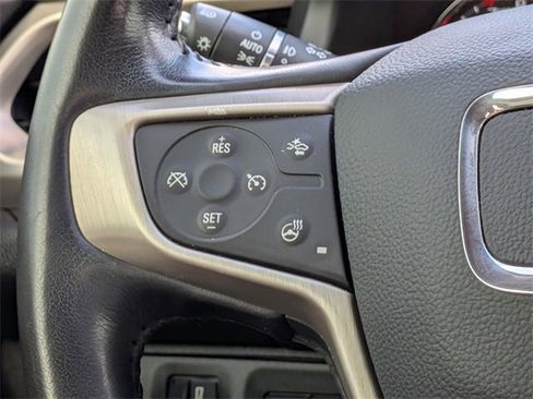 Used 2022 GMC Acadia Denali w/ Denali Technology Package image 30