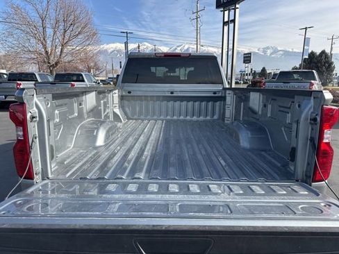 Used 2025 Chevrolet Silverado 2500 LT w/ Convenience Package image 14