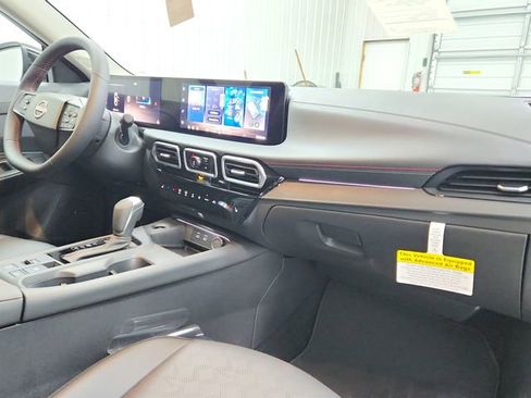 New 2026 Nissan Sentra SR w/ SR Premium Package image 44