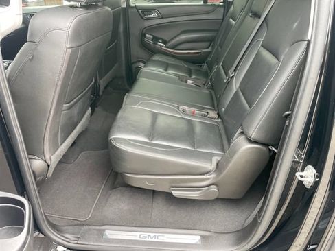 Used 2019 GMC Yukon XL SLT AWD/4WD image 39