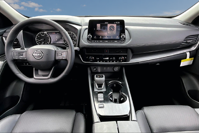 New 2026 Nissan Rogue Dark Armor FWD image 5