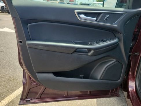 Used 2024 Ford Edge SEL AWD/4WD image 18