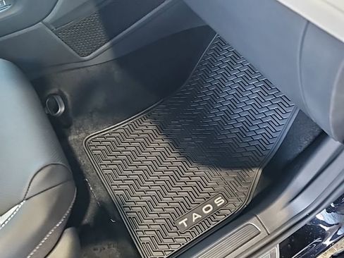 New 2026 Volkswagen Taos SEL AWD/4WD image 14