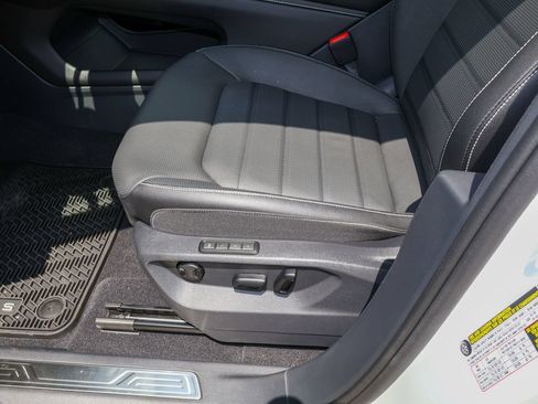 New 2026 Volkswagen Atlas SEL AWD/4WD image 14