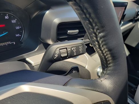 Used 2020 Ford Explorer XLT RWD image 23