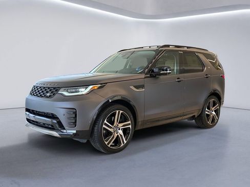 New 2026 Land Rover Discovery Limited Edition image 2