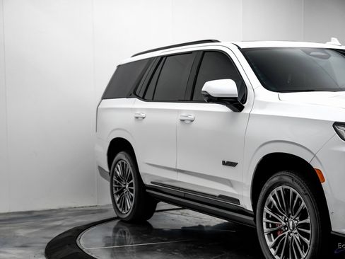 Used 2023 Cadillac Escalade V image 22