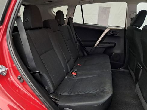 Used 2014 Toyota RAV4 LE image 17