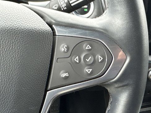 Used 2023 Chevrolet Traverse LT image 18