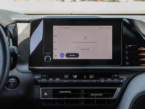 Certified 2025 Toyota Camry SE FWD image 17