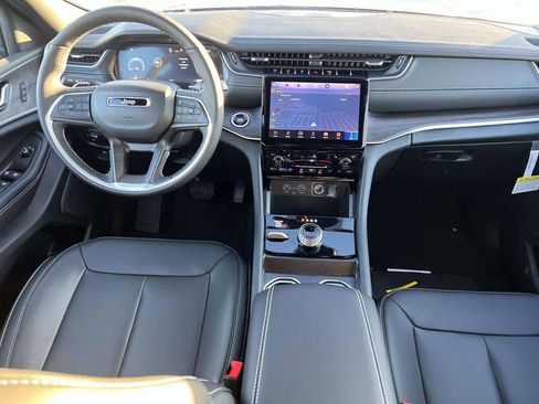 New 2025 Jeep Grand Cherokee L Limited w/ Black Appearance Package image 5