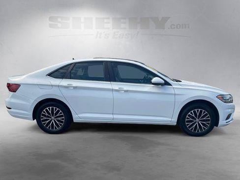 Used 2020 Volkswagen Jetta SE FWD image 4