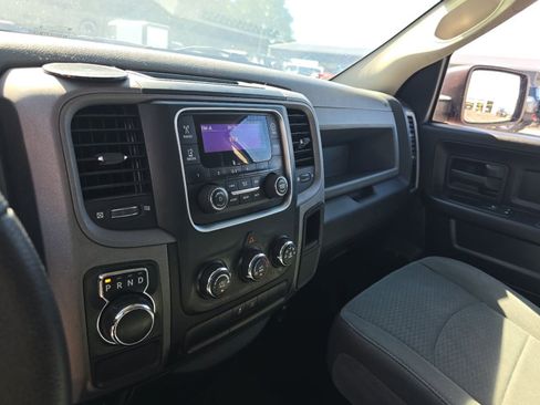 Used 2014 RAM 1500 Express RWD image 12