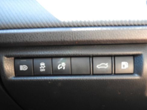 Used 2025 Toyota Camry SE FWD image 40