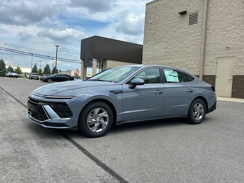 New 2026 Hyundai Sonata SE FWD image 11