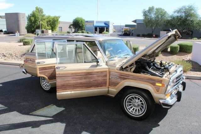 Used 1990 Jeep Grand Wagoneer AWD/4WD image 44