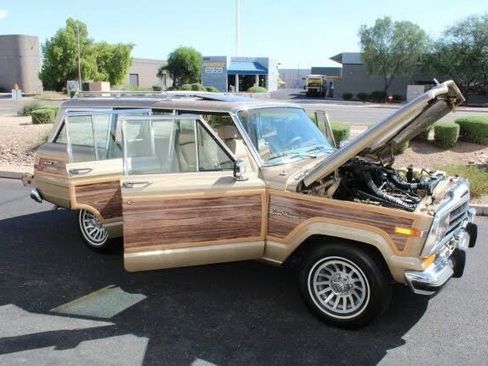 Used 1990 Jeep Grand Wagoneer image 44