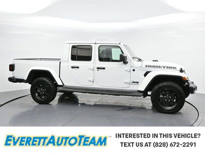 Used 2025 Jeep Gladiator Mojave