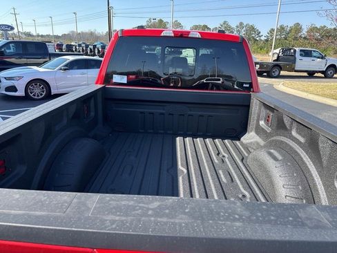 New 2025 Ford F250 Lariat w/ Black Appearance Package image 9