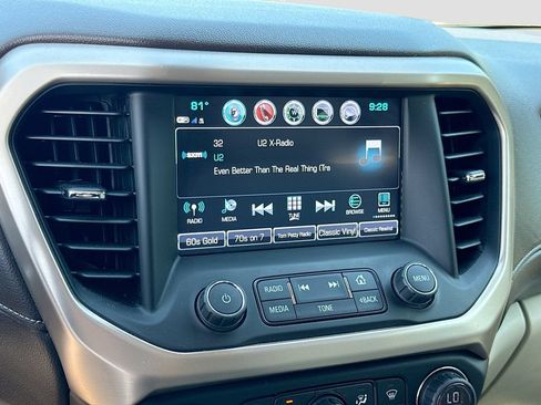Used 2018 GMC Acadia Denali w/ Technology Package AWD/4WD image 19