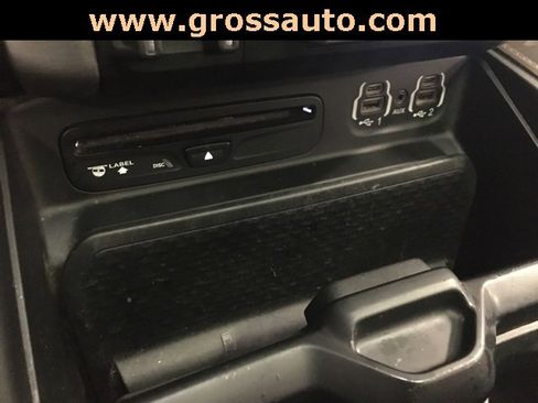 Used 2019 RAM 1500 Laramie Longhorn w/ Body-Colour Bumper Group image 24