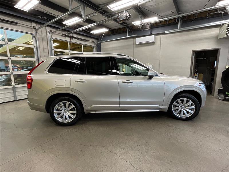 Used 2016 Volvo XC90 T6 Momentum w/ Momentum Plus Package AWD/4WD image 6