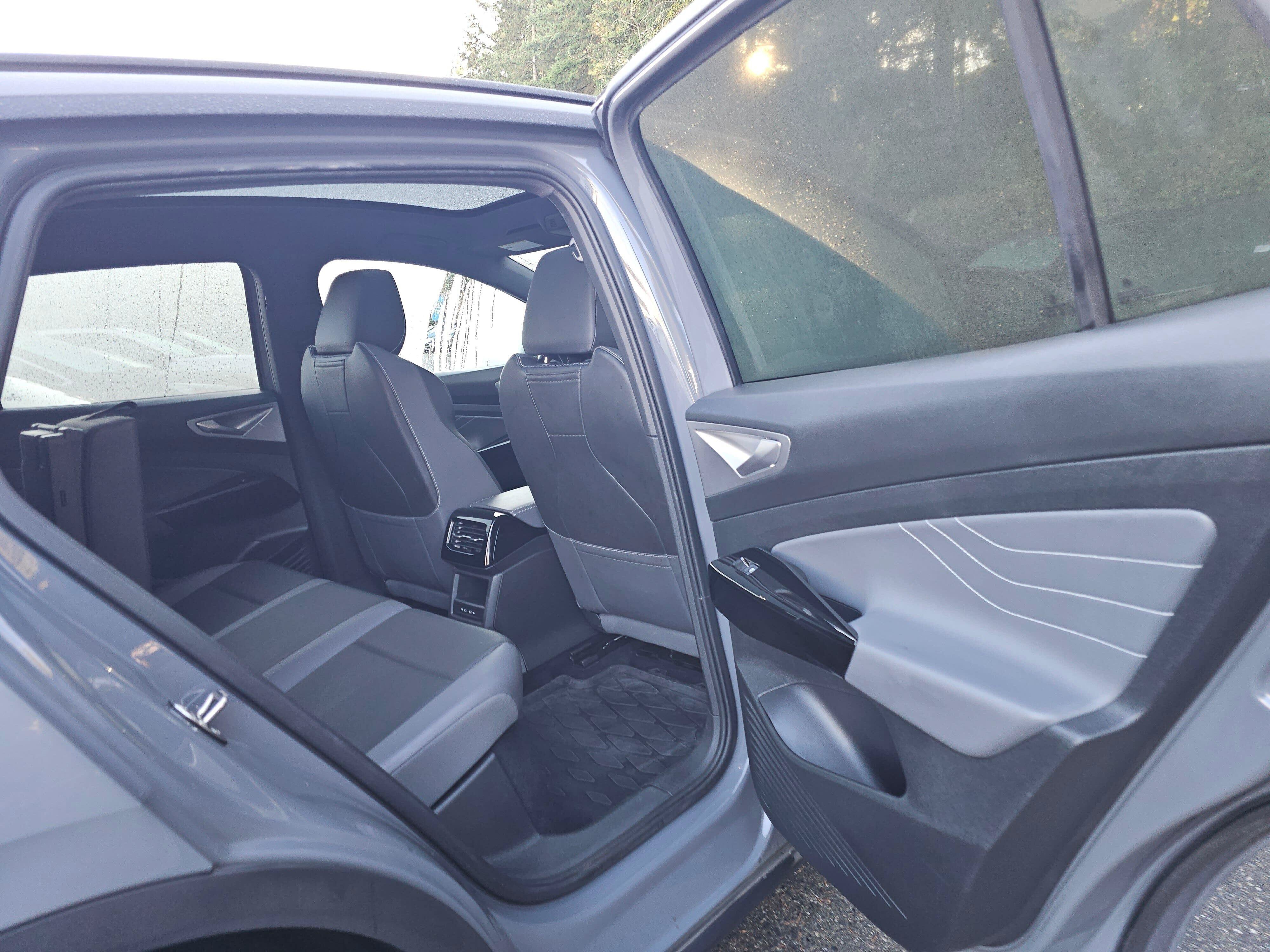 Used 2023 Volkswagen ID.4 S RWD image 13