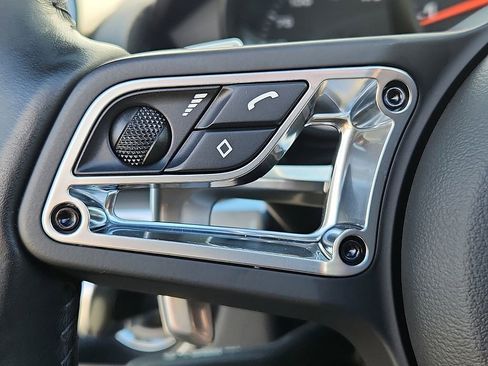 Certified 2021 Porsche 718 Boxster image 17