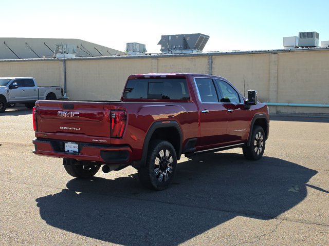 Used 2024 GMC Sierra 2500 Denali AWD/4WD image 3