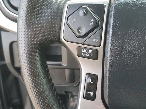 Used 2016 Toyota Tacoma SR5 w/ Towing Package RWD image 10