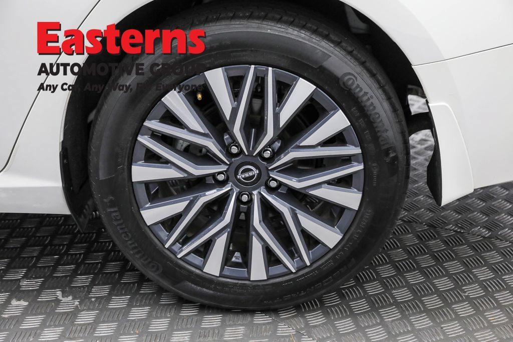 Used 2024 Nissan Altima 2.5 SV w/ SV Premium Package AWD/4WD image 35