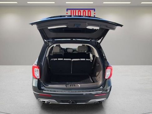 Used 2023 Ford Explorer Platinum w/ Premium Technology Package image 25