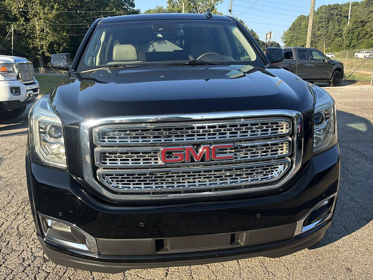 Used 2016 GMC Yukon SLT AWD/4WD image 3
