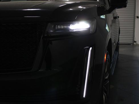 Used 2024 Cadillac Escalade ESV Sport RWD image 55