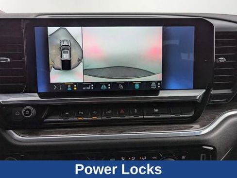 Used 2023 Chevrolet Silverado 1500 LTZ AWD/4WD image 15