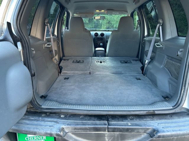 Used 2006 Jeep Liberty Sport AWD/4WD image 28