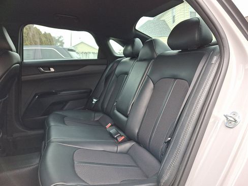 Used 2022 Kia K5 GT-Line AWD/4WD image 11