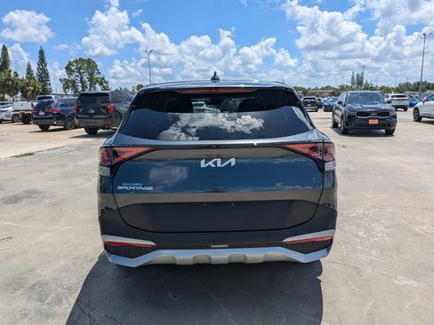 Used 2023 Kia Sportage EX FWD image 7