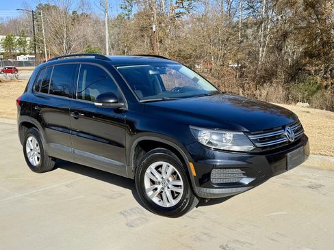 Used 2017 Volkswagen Tiguan S AWD/4WD image 1